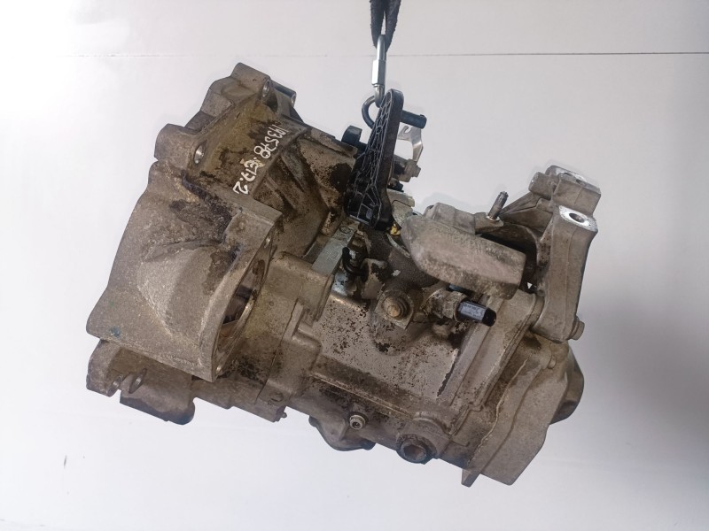 Recambio de caja cambios para volkswagen scirocco (137) cavd referencia OEM IAM KWB  