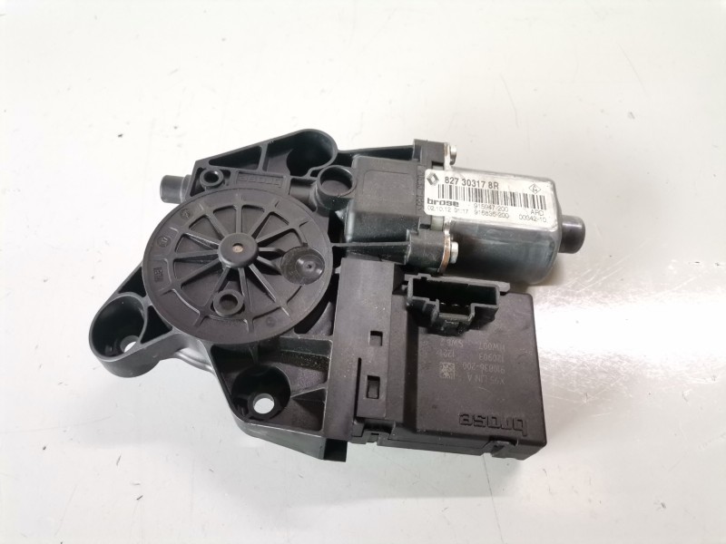Recambio de motor elevalunas trasero derecho para renault scenic iii (jz) k9k837 referencia OEM IAM 827303178R  