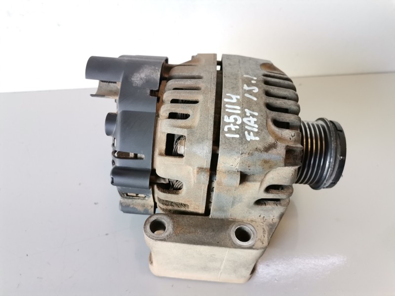 Recambio de alternador para fiat iii fiorino (225) 199a2000 referencia OEM IAM 51784845  