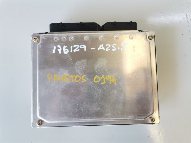 Recambio de centralita motor uce para volkswagen phaeton (3d2/3d8) bmk referencia OEM IAM 3D0907553C  