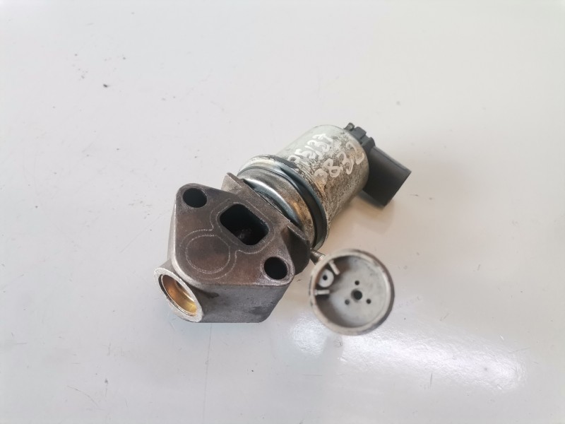 Recambio de valvula egr para seat leon (1m1) bcb referencia OEM IAM 18LA1010257  