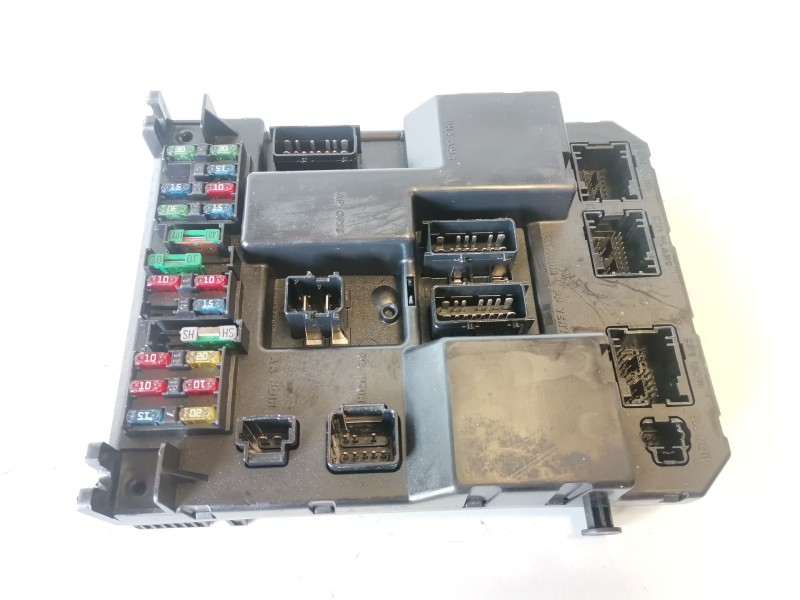 Recambio de caja reles / fusibles para peugeot 307 break / sw (s1)(04.2002) rhs referencia OEM IAM 9651196880  