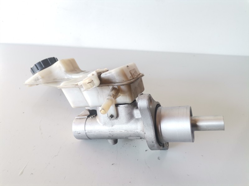 Recambio de bomba freno para mazda 3 berlina (bk) y6 referencia OEM IAM   