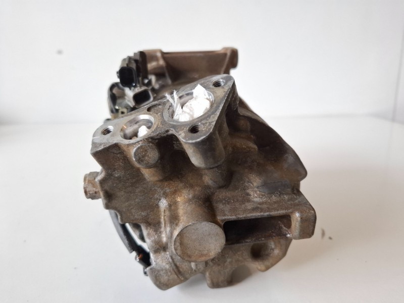 Recambio de compresor aire acondicionado para nissan qashqai (j11e) r9maeg4 referencia OEM IAM 926004EB1A  