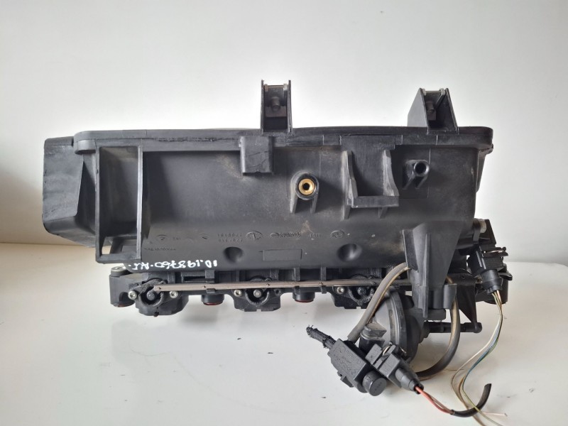Recambio de colector admision para bmw serie 1 berlina (e81/e87) 204d4 referencia OEM IAM 7787318  