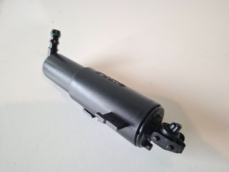 Recambio de limpia faros xenon para bmw serie 3 berlina (e90) 204d4 referencia OEM IAM 13037710  