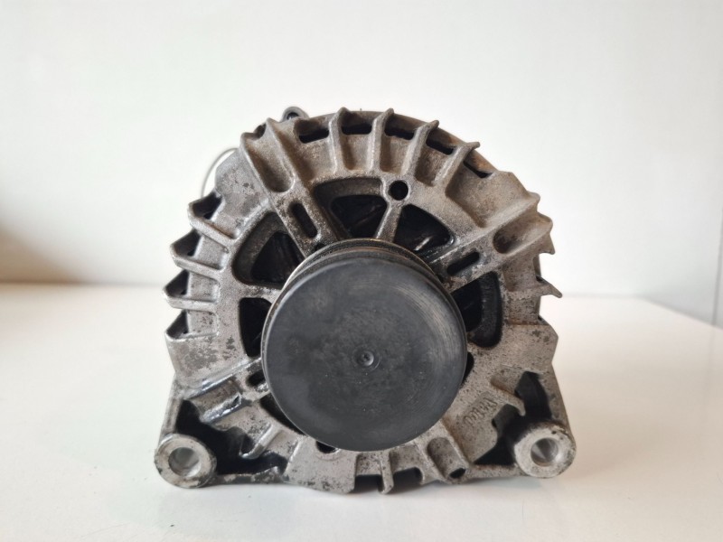 Recambio de alternador para citroen jumpy rhz referencia OEM IAM   