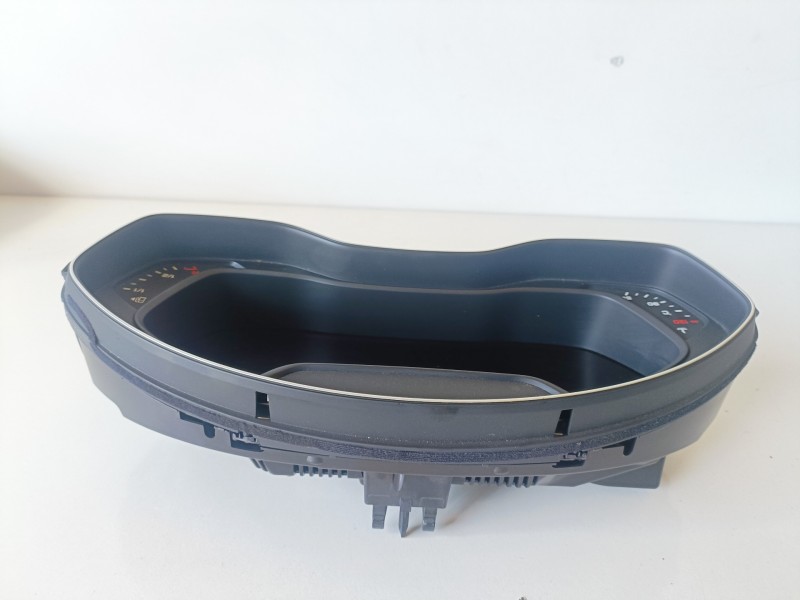 Recambio de cuadro instrumentos para audi a4 avant (8w5) cswb referencia OEM IAM 8W5920790C  