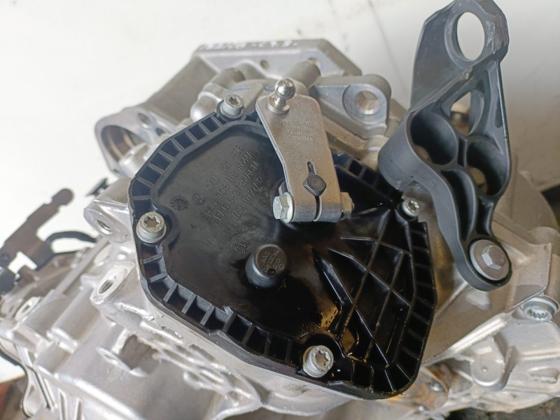 Recambio de caja cambios para volkswagen polo vi (aw1)(08.2017) dla referencia OEM IAM URH  
