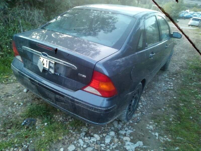 ford focus berlina (cak) del año 2003