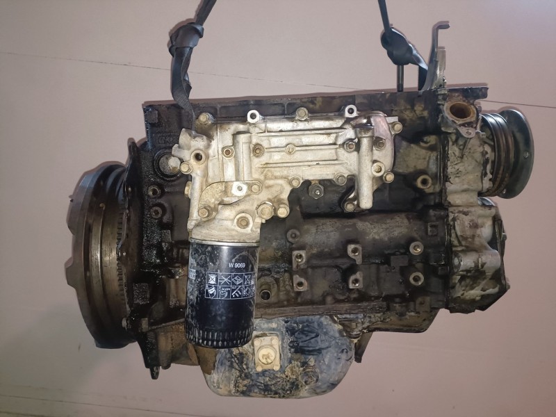 Recambio de bloque para mitsubishi montero (v60/v70) 4m41 referencia OEM IAM 4M41  