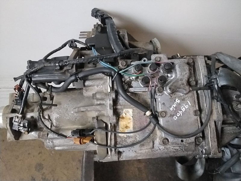 Recambio de caja cambios para mitsubishi montero (v80/v90) 4m41 referencia OEM IAM 2700A130  