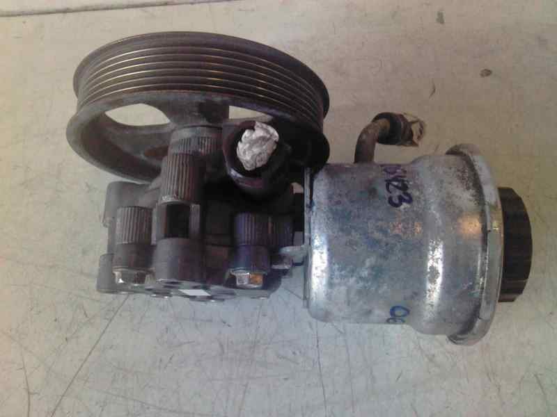 Recambio de bomba servodireccion para toyota avensis berlina (t25) referencia OEM IAM   