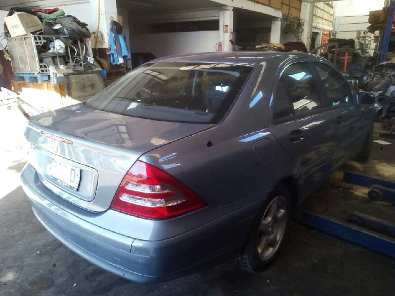 mercedes-benz clase c (bm 203) berlina del año 2005