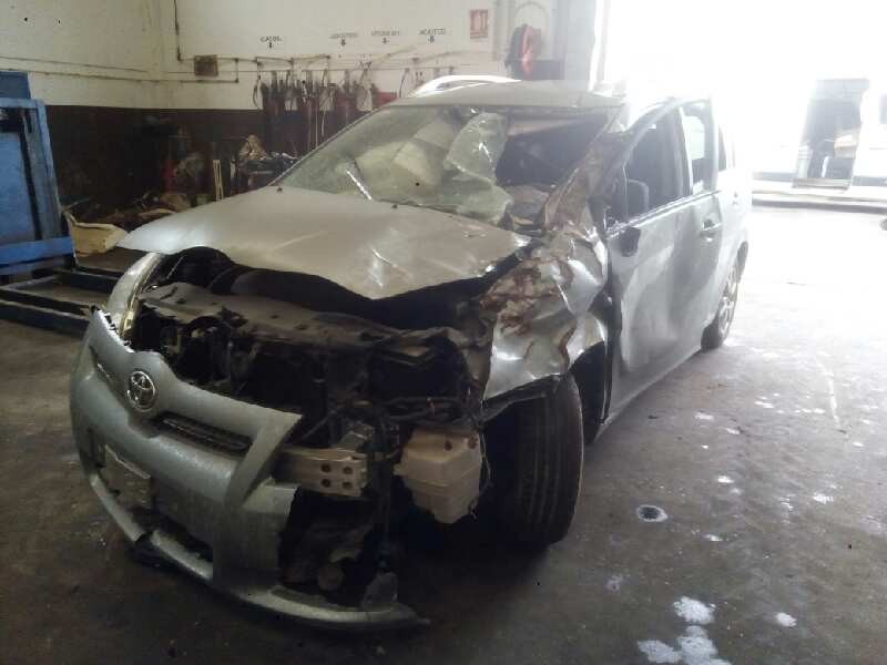 toyota corolla verso (r1) del año 2010