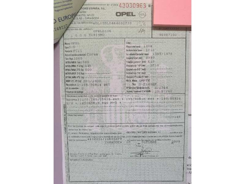 opel corsa d del año 2000