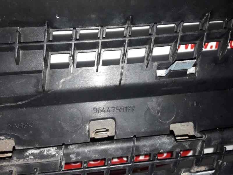 Recambio de rejilla delantera para » otros... modelos referencia OEM IAM   