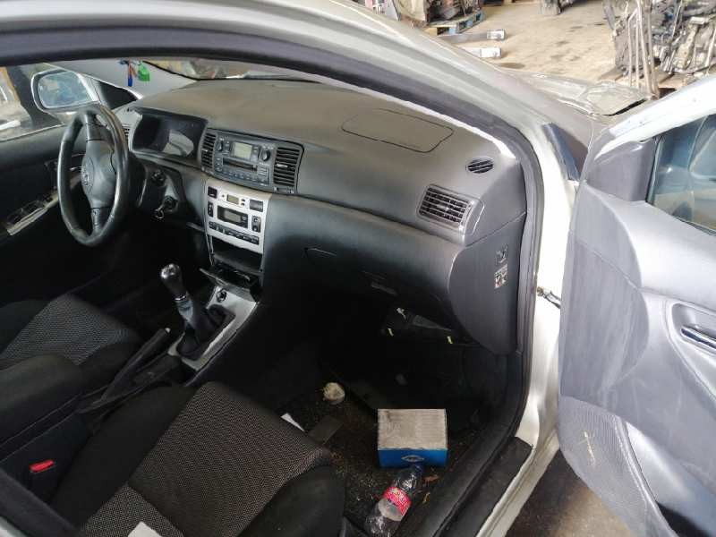 toyota corolla (e12) del año 2006