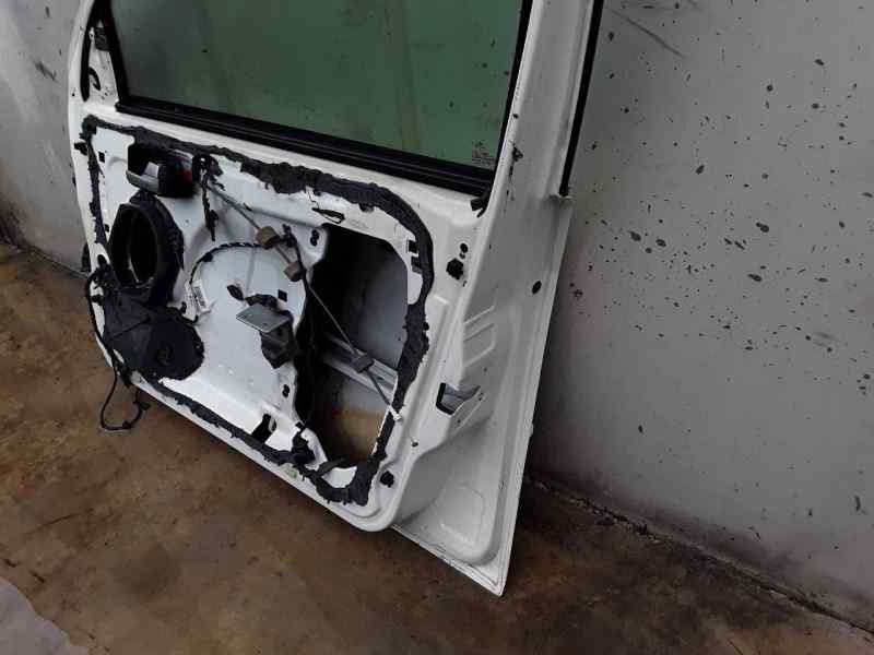 Recambio de puerta delantera derecha para » otros... modelos referencia OEM IAM   