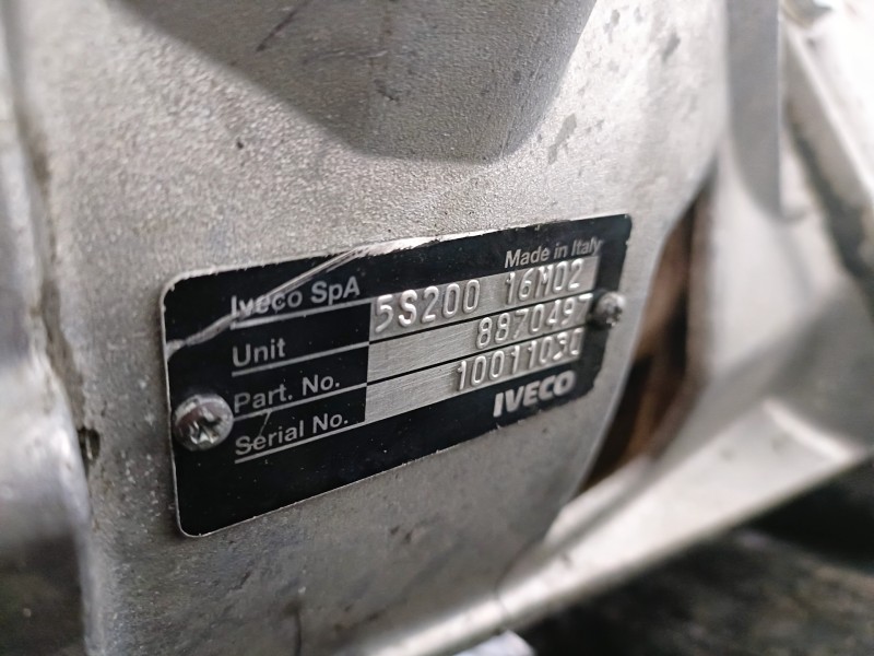 Recambio de caja cambios para iveco daily furgón referencia OEM IAM 5S20016M02/8870497/10011030  