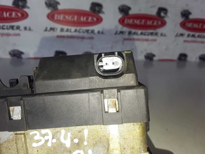Recambio de caja precalentamiento para mercedes-benz clase c (bm 203) berlina referencia OEM IAM A0001591504  