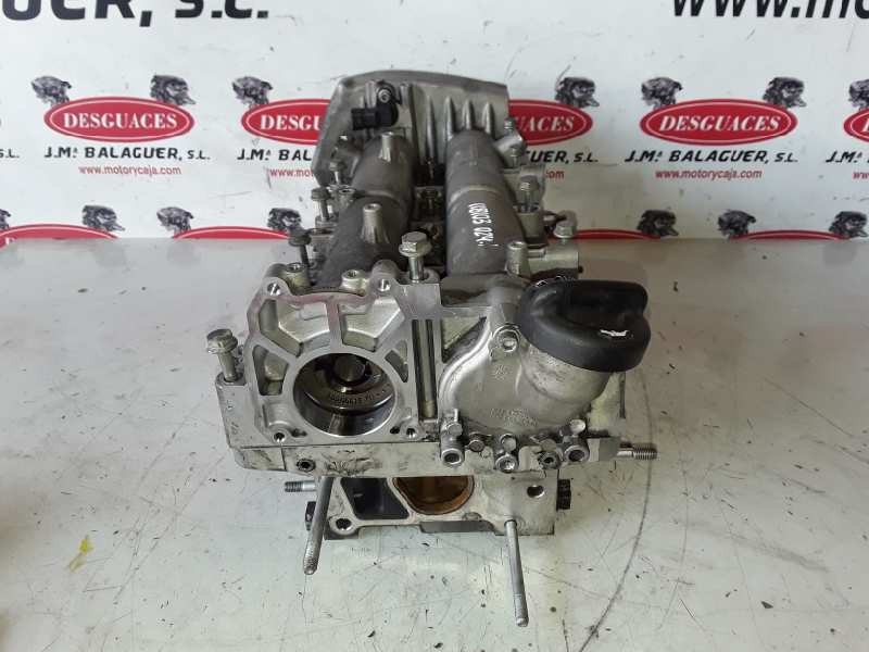 Recambio de culata para opel insignia berlina a20dth referencia OEM IAM 55571949/55565668  