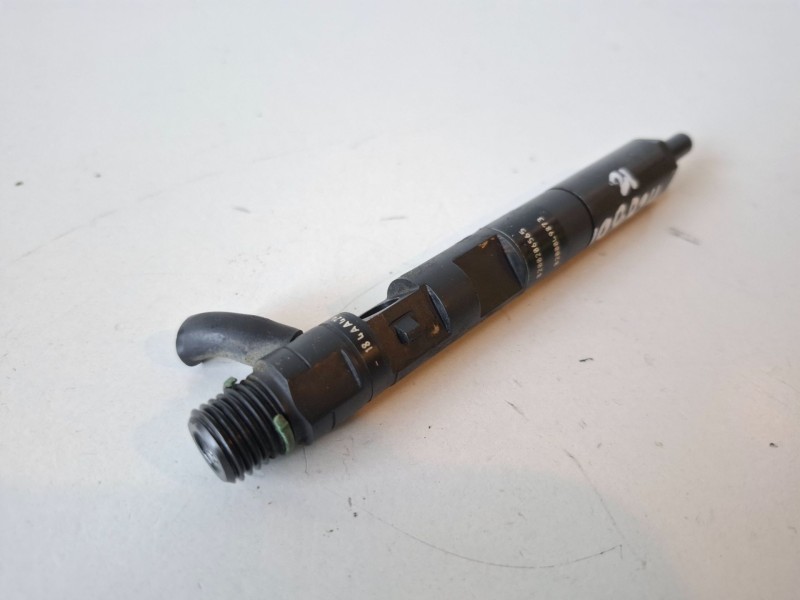 Recambio de inyector para renault kangoo i (f/kc0) k9k702 referencia OEM IAM EJBR01801Z  