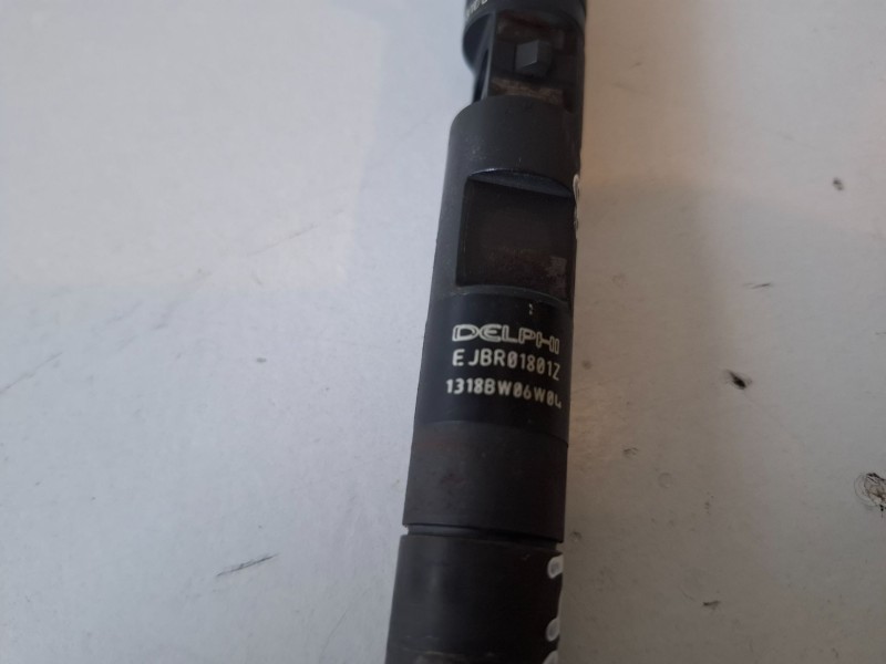 Recambio de inyector para renault kangoo i (f/kc0) k9k702 referencia OEM IAM EJBR01801Z  