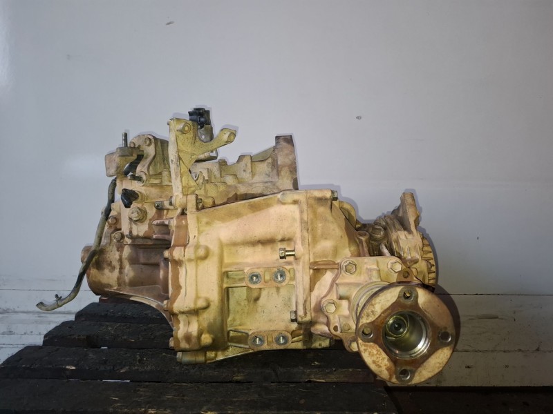 Recambio de caja cambios para nissan x-trail (t30) yd22 referencia OEM IAM   