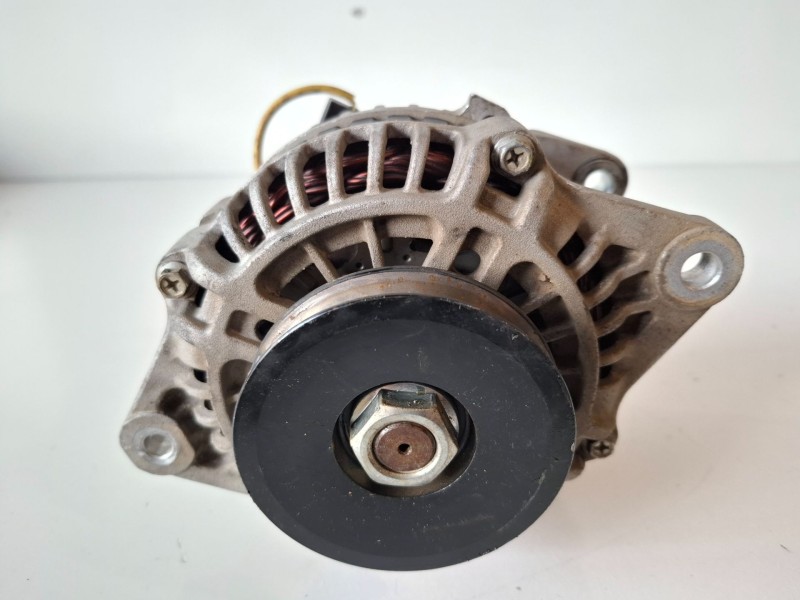 Recambio de alternador para nissan x-trail (t30) yd22 referencia OEM IAM 231005M310  