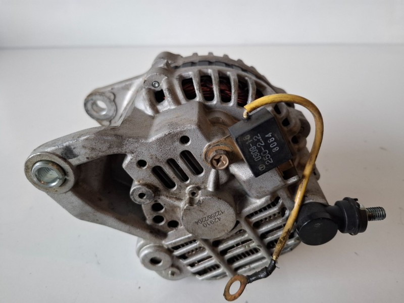 Recambio de alternador para nissan x-trail (t30) yd22 referencia OEM IAM 231005M310  