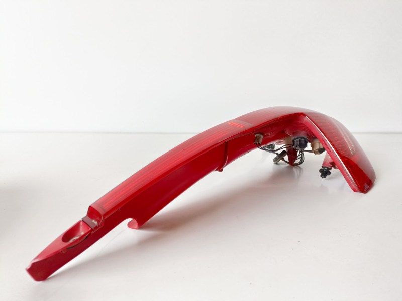 Recambio de piloto trasero izquierdo para citroen c4 berlina 9hy referencia OEM IAM 9655864080  