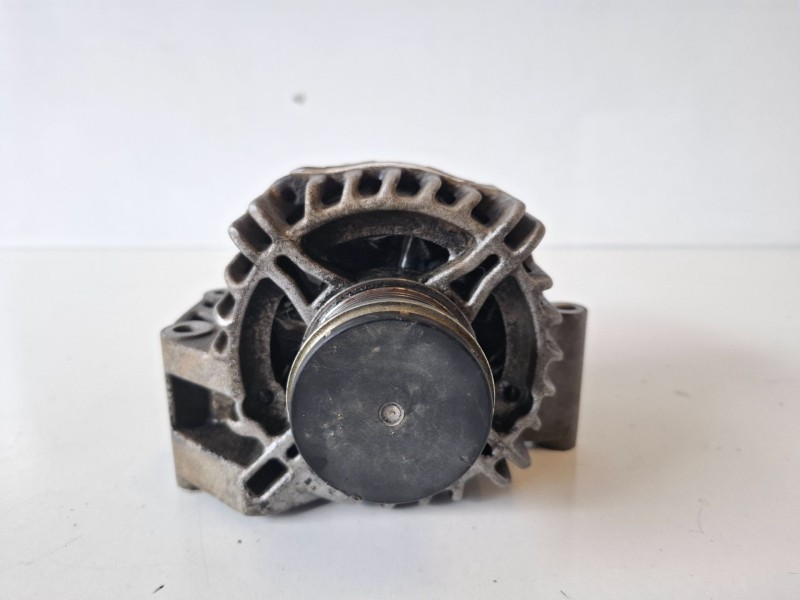 Recambio de alternador para opel corsa d a13dtc referencia OEM IAM MS1012100961  