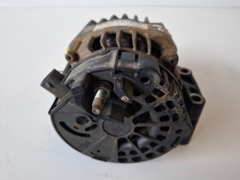Recambio de alternador para opel corsa d a13dtc referencia OEM IAM MS1012100961  