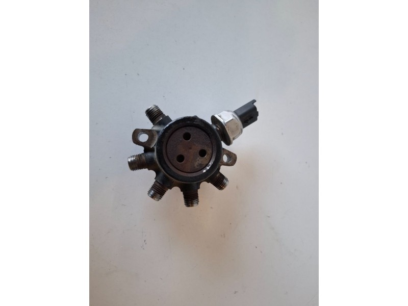 Recambio de rampa inyectora para renault kangoo i (f/kc0) k9k702 referencia OEM IAM R9144Z0100  