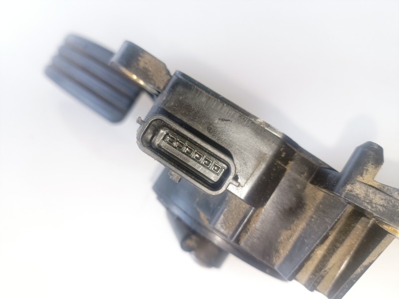 Recambio de pedal acelerador para renault megane ii berlina 5p k4m760 referencia OEM IAM 8200153268  