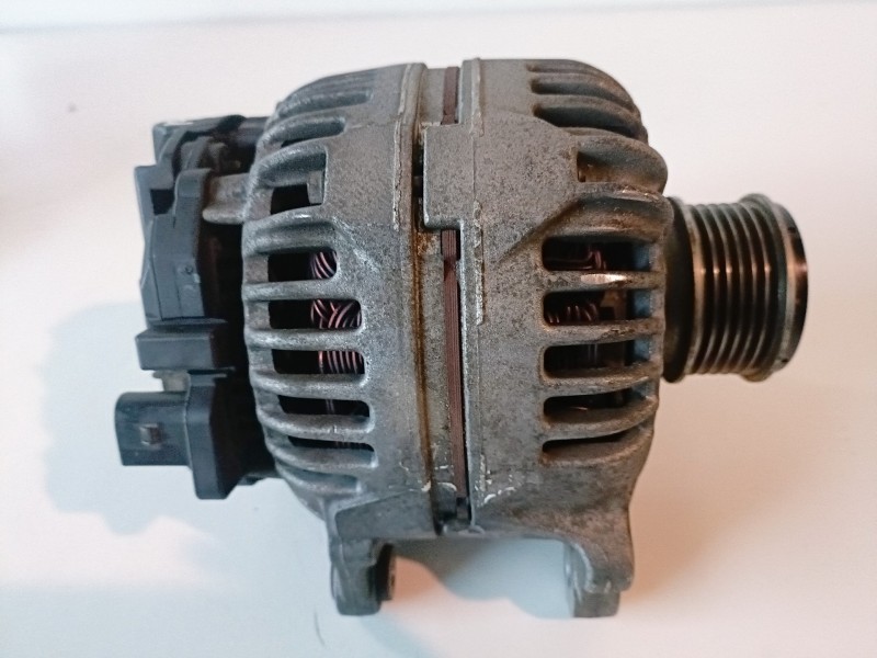 Recambio de alternador para seat leon (1p1) bkd referencia OEM IAM 06F903023F  