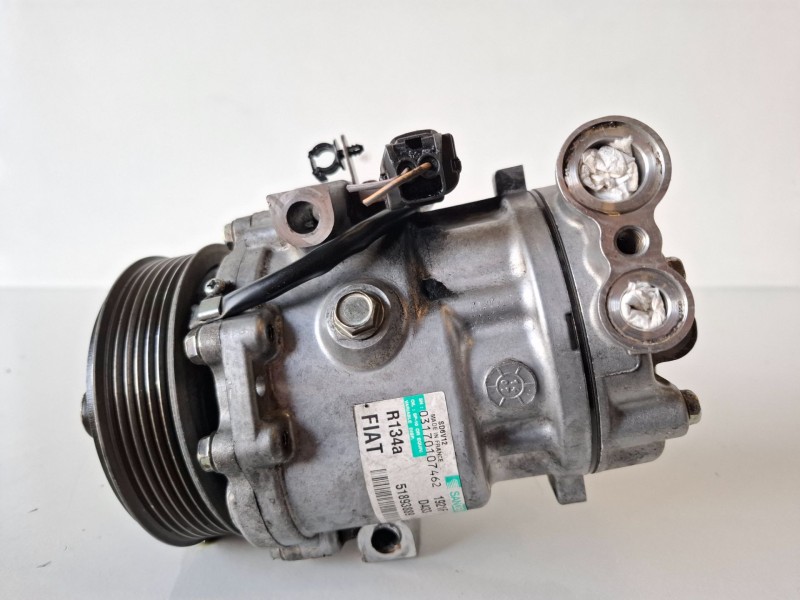 Recambio de compresor aire acondicionado para opel combo d 263a2000 referencia OEM IAM 51893889  