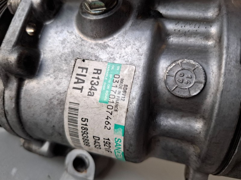 Recambio de compresor aire acondicionado para opel combo d 263a2000 referencia OEM IAM 51893889  