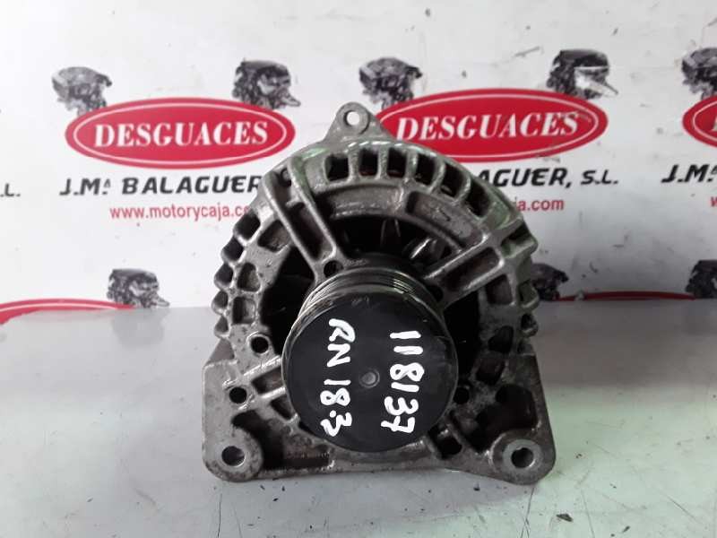 Recambio de alternador para renault clio iii k9k766 referencia OEM IAM 0124425071/8200660033/120A  