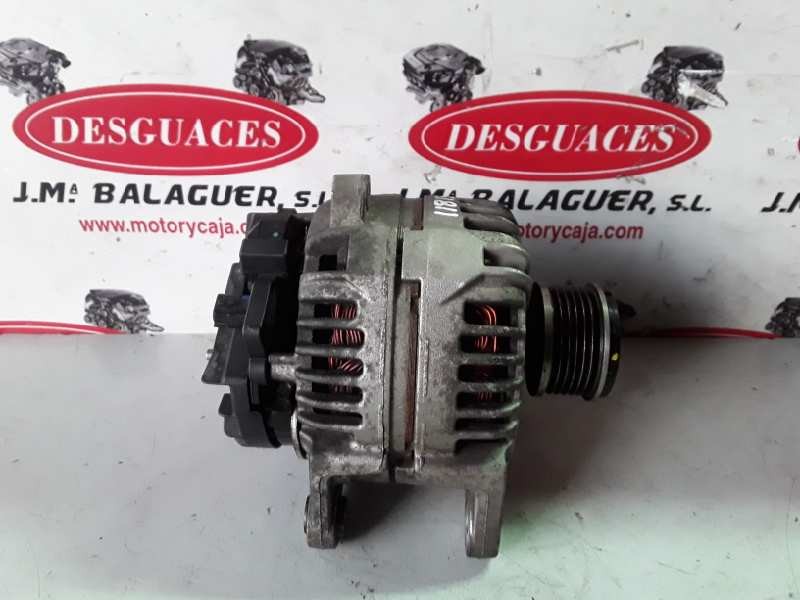 Recambio de alternador para renault clio iii k9k766 referencia OEM IAM 0124425071/8200660033/120A  