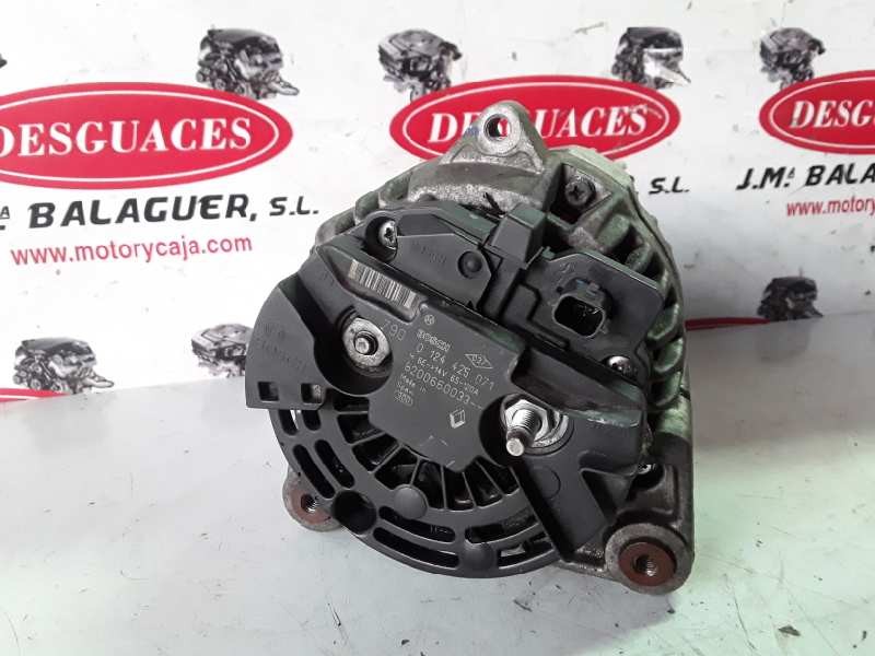 Recambio de alternador para renault clio iii k9k766 referencia OEM IAM 0124425071/8200660033/120A  