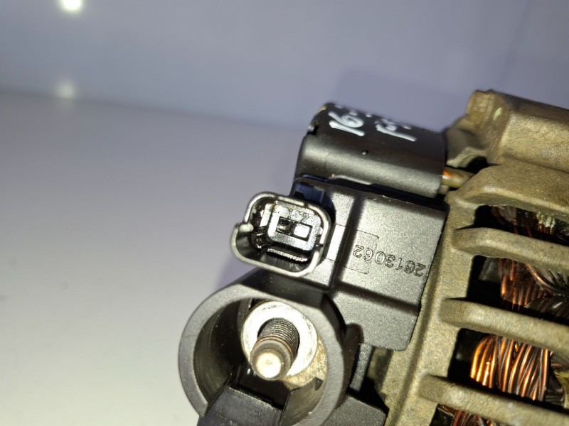 Recambio de alternador para citroen nemo 8hs referencia OEM IAM TG9B068  
