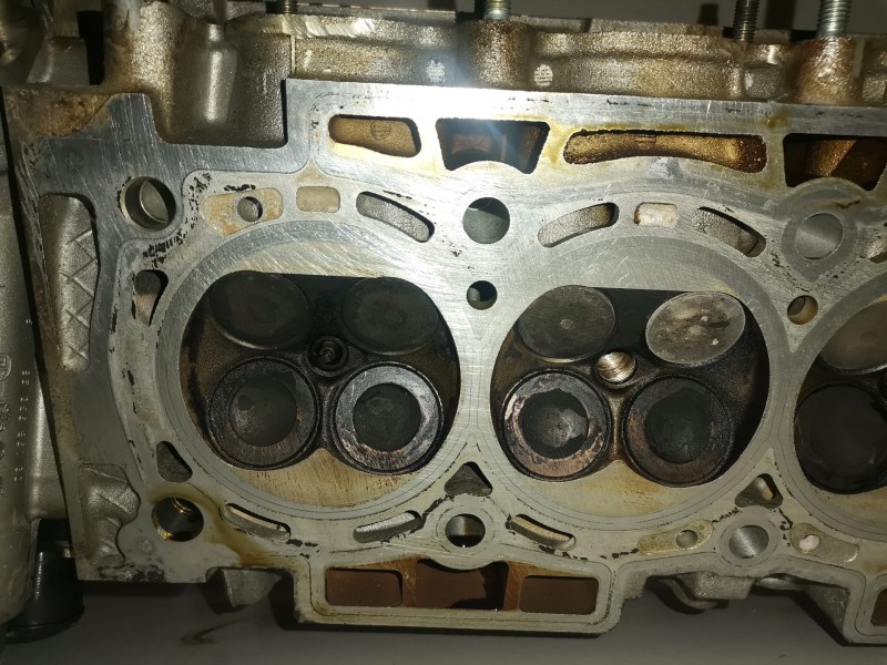 Recambio de culata para peugeot 206 rfn referencia OEM IAM   