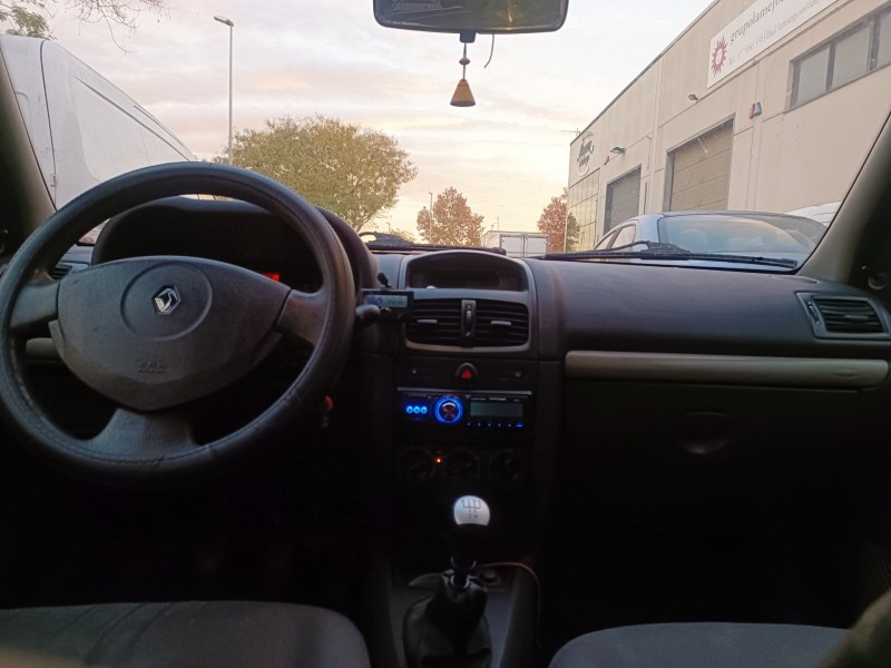 renault clio ii fase ii (b/cb0) del año 2004
