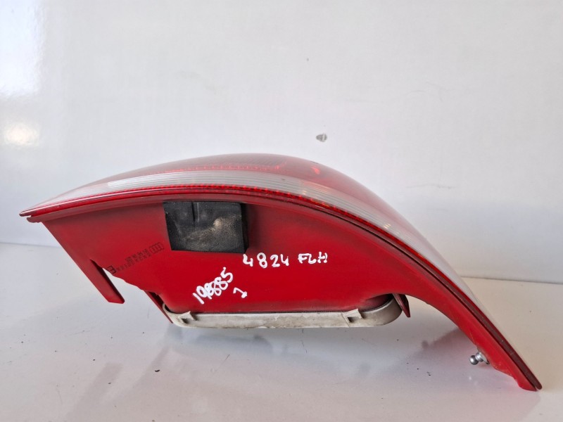 Recambio de piloto trasero derecho para audi a3 (8p1) bls referencia OEM IAM 8P0945096  