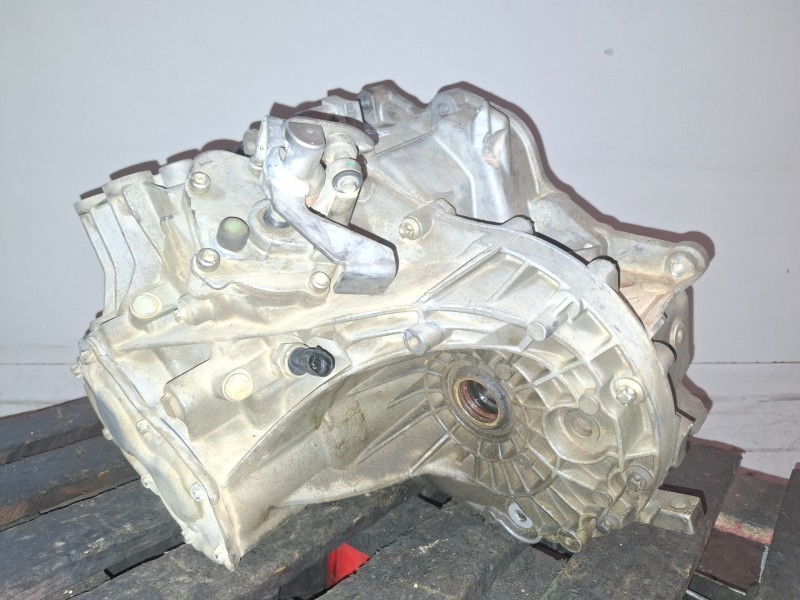 Recambio de caja cambios para opel astra h gtc z17dth referencia OEM IAM   