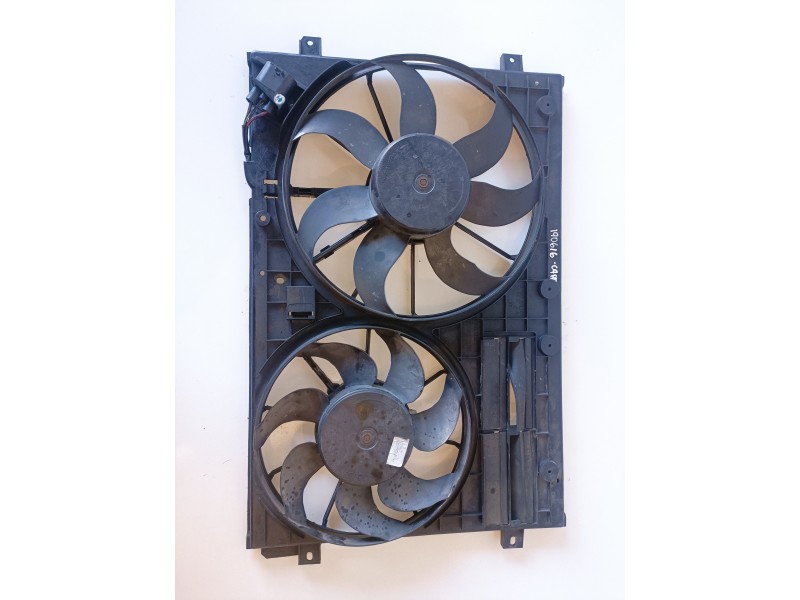 Recambio de electroventilador para seat leon (1p1) bkd referencia OEM IAM 1K0121207AT/1K0121205AB  
