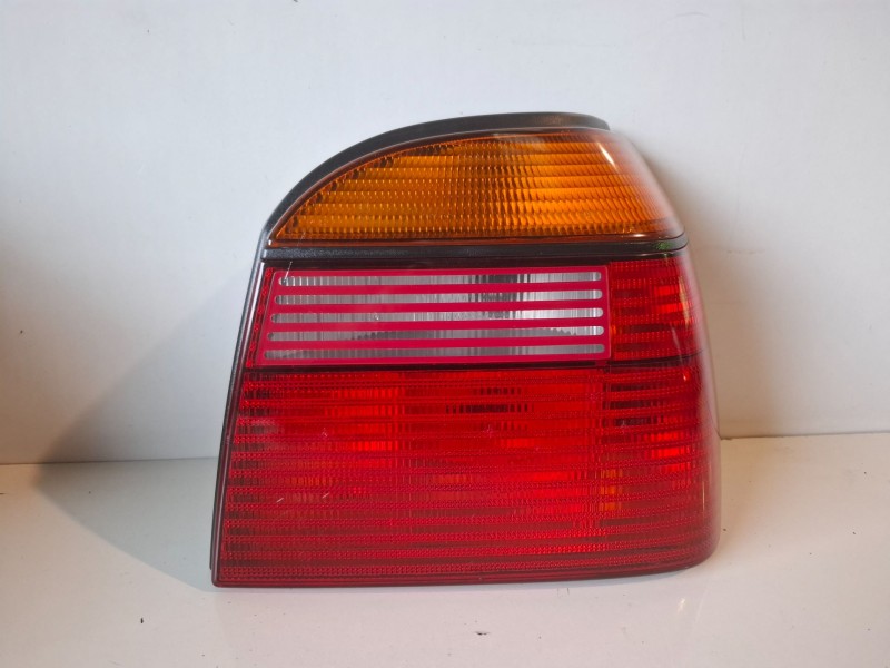 Recambio de piloto trasero derecho para volkswagen golf iii (1h1)(11.1991) aek referencia OEM IAM 1H6945112B  