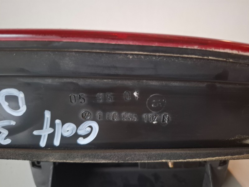 Recambio de piloto trasero derecho para volkswagen golf iii (1h1)(11.1991) aek referencia OEM IAM 1H6945112B  